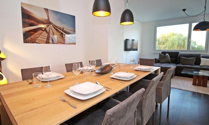 Tulln an der Donau Apartment | Spacious apartment (102sqm) with kitchen and terrace