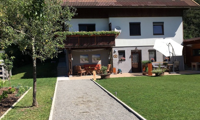 Presseggen Apartment | Spacious apartment for up to 6 people. near the PresseggerSee and ski area Nassfeld