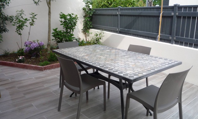 Auray House | SPACIOUS APARTMENT, COMFORTABLE IN INDIVIDUAL HOUSE NEAR CITY CENTER