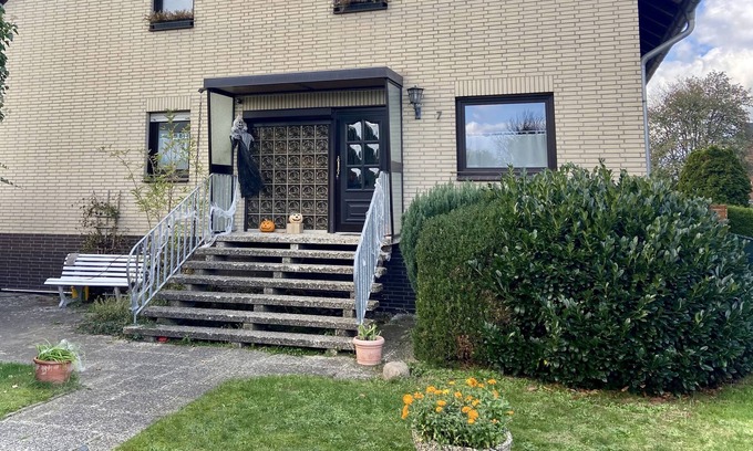 Hohenhameln Apartment | Spacious apartment Mehrum