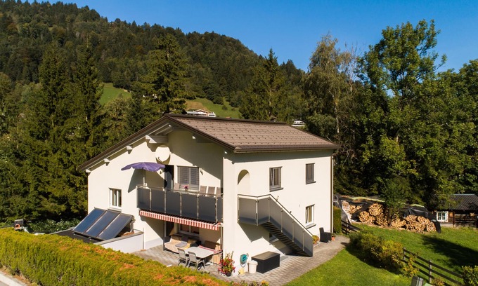 Buerserberg Apartment | Spacious apartment in a beautiful location