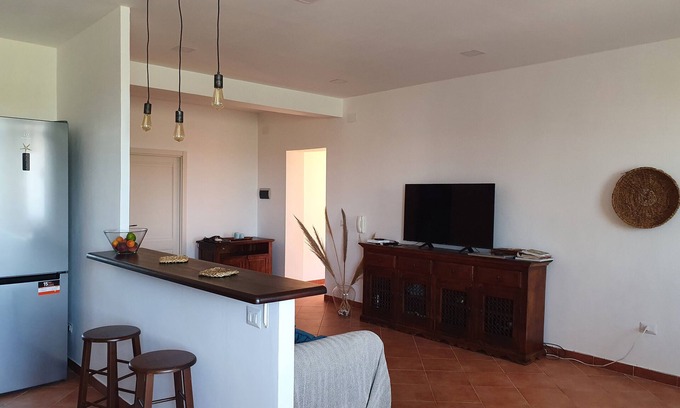 Portoscuso House | Spacious apartment in Portoscuso with sea view