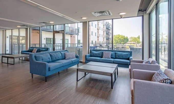 Historic Southwest Apartment | Spacious Apartment Near Mayo Clinic – Free Parking!