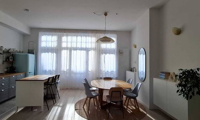 Vorst Apartment | Spacious apartment next to 2 parks and 15 minutes from Gare du Midi train station
