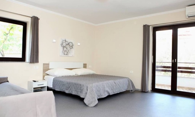 Izola Apartment | Spacious apartment Izola