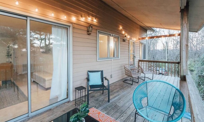 Johnson City Apartment | Spacious Apartment with Scenic Deck Views