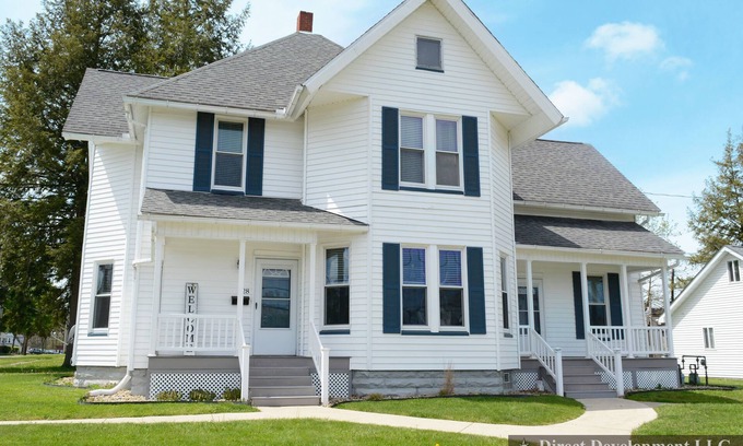 Newton Falls Condo | Spacious apartment in the heart of Newton Falls Ohio