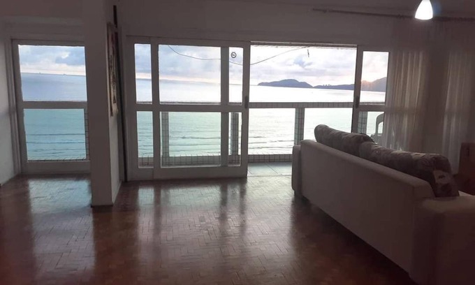 Boqueirao Apartment | Spacious Apartment with Sea View, Santos-SP
