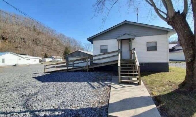 Montcalm House | Spacious ATV Retreat House