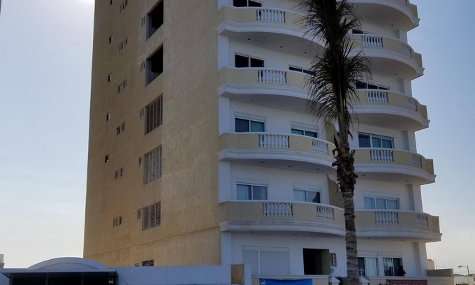 Ferrocarrilera Condo | Spacious beachfront 1 master suite, 1 1/2 bath La Bahia #202