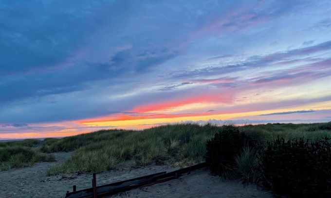 Bayshore House | Spacious Beachfront Home, 3BR/3BA! Dogs w/Approval. Special Rates, Inquire!