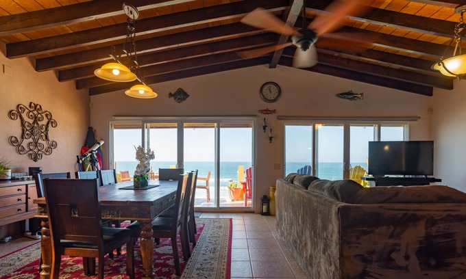 La Joya House | Spacious Beachfront House in Baja Malibu ~ Great location - Lots of amenities!