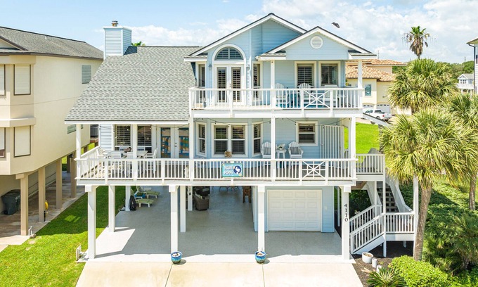 Pirates Beach West House | Spacious Beachside Home w/Long Gulf View, Covered Deck & Huge Primary Suite