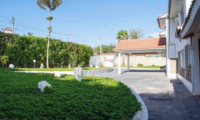 Mlolongo Villa | Spacious & Beautiful 5-bedroom Villa in Nairobi with WiFi