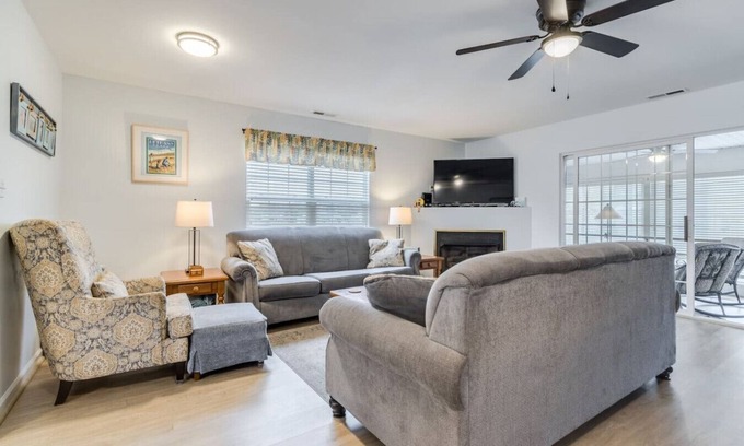 Frankford Villa | Spacious Bethany Beach Retreat Pool Pickle Ball