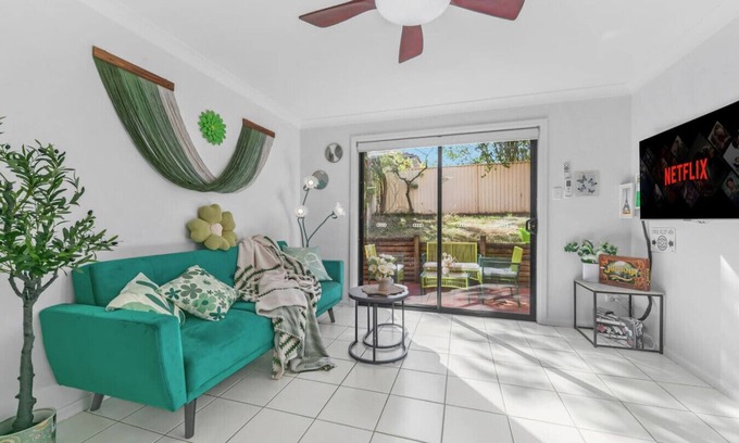 Blacktown House | Spacious Blacktown Retreat | Convenient Location