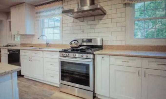 Rio Condo | Spacious BR with Bathroom & Pond View