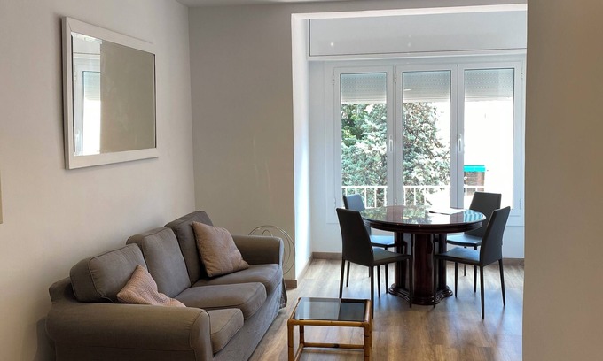 Navas Apartment | Spacious & Bright 3-bedroom Apartment in Barcelona