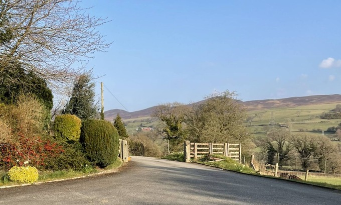 Graigfechan House | Spacious Bungalow with gorgeous countryside views.