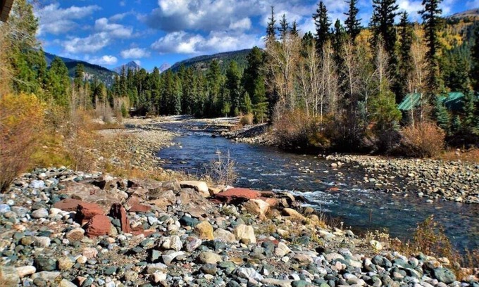 Bayfield Cabin | Spacious Cabin Right on Vallecito Creek with Gorgeous Views