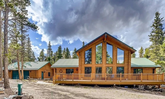 Fairplay Cabin | Spacious cabin with hot tub in a nicely treed area, close to many attractions
