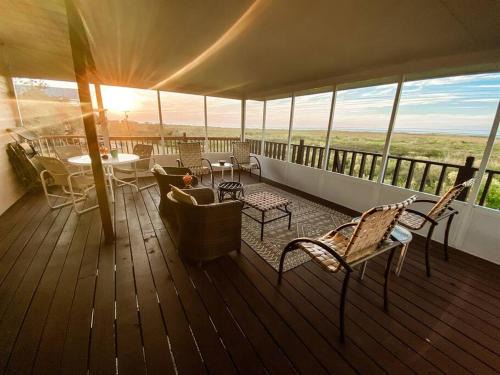 Cypremort Point Apartment | Spacious Camp with Canal Access and Beautiful Bay View