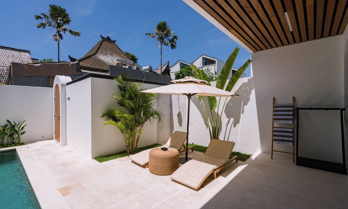 Batu Bolong Villa | Spacious Canggu Villa w/rooftop & private plunge poolnUnity Villa #1