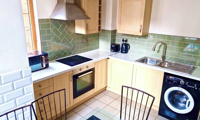Chinatown Apartment | Spacious central acccommodation in the Heart Of Manchester City Centre.
