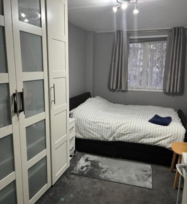 St. Johns Wood House | Spacious Central London Double Room