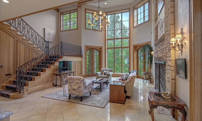Charleston House | Spacious Charleston Estate with stunning views and all the amenities!