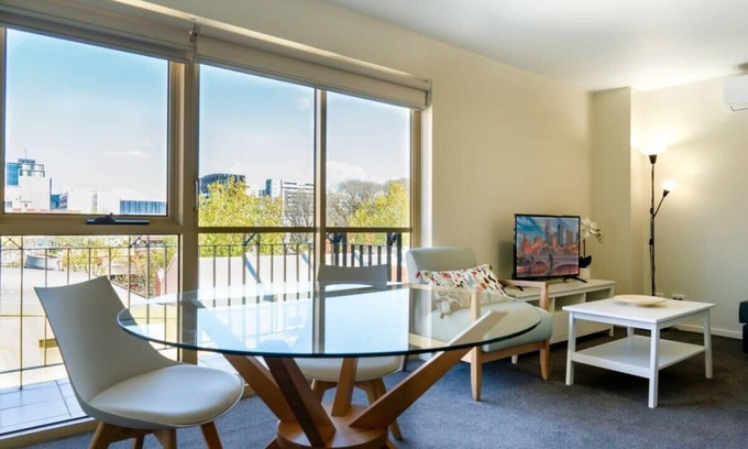 Carlton South Apartment | Spacious City Stay Near Lygon Street Dining