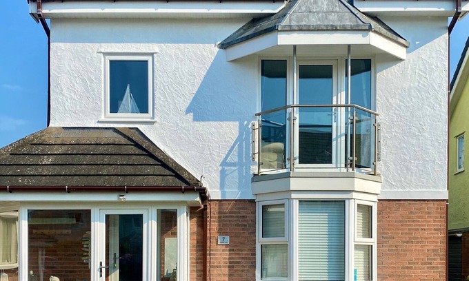 Trearddur Bay House | Spacious, comfortable house 200m from main beach at Trearddur Bay. EV Charger.