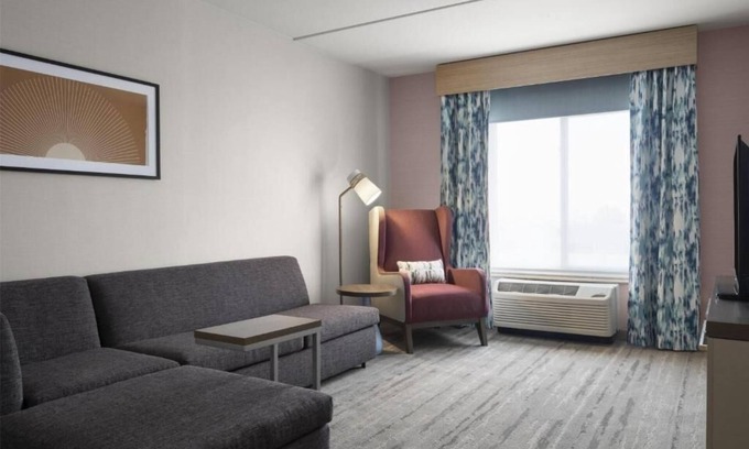 Albuquerque Hotel | Spacious common areas | 2 units | King w/sofabed