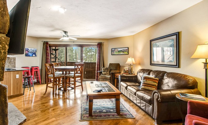 Old Town Condo | Spacious Condo with 2 Balconies, Free WiFi, Shared W/D, Hot Tub, & Fireplace