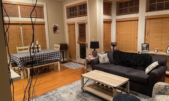Saratoga Springs Condo | Spacious Corner Condo with Balcony in Saratoga Springs NY 2 miles from track.