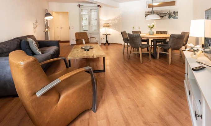 Mittelberg Apartment | Spacious Corner apartment in Aparthotel Kleinwalsertal