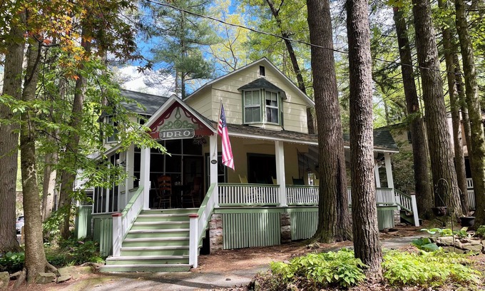 Mount Gretna Heights Cottage | Spacious Cottage with Charming Porches in Mt. Gretna - Hershey/Manheim, PA