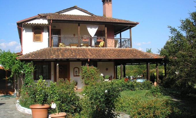 Almopia Cottage | Spacious country house with pool near Loutraki, Pella
