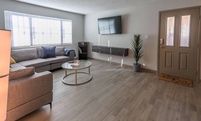 Las Vegas Condo | Spacious Cozy Condo Close to Sphere & Strip.