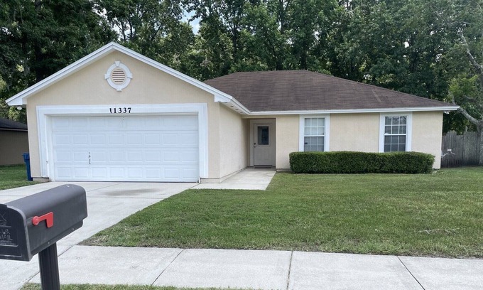 Northside House | Spacious & Cozy Home for Rent