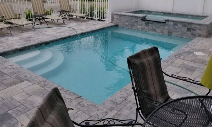 Fort Myers Beach Apartment | Spacious Cozy Studio Pool/Spa Ultimate Location Walk to everything