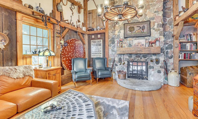 Dalton House | Spacious Dalton Vacation Rental w/Deck & Yard!