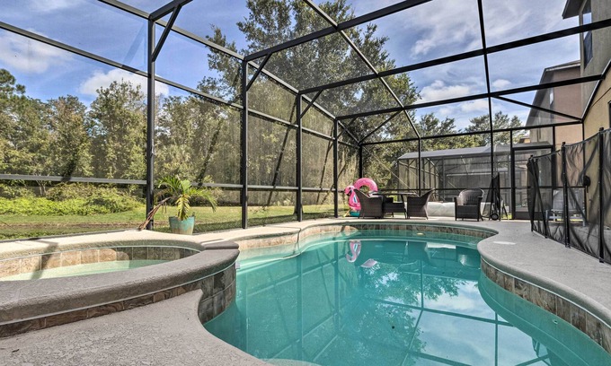 Cypress Pointe House | Spacious Davenport Retreat w/ Lanai + Pool!