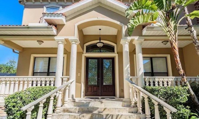 Davis Islands House | Spacious Davis Island Home, minutes away from downtown Tampa and Amalie Arena!