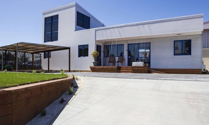 New Plymouth CBD Apartment | Spacious Dual Apartment in New Plymouth