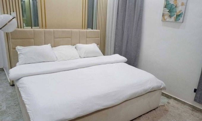 Ikeja House | Spacious, elegant 3-Bedroom Bungalow, in RCCG Camp, Mowe WiFi, AC/Solar.