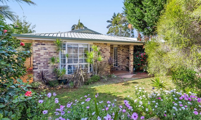 Wilsonton Heights House | Spacious family home close St Andrews, Starbucks