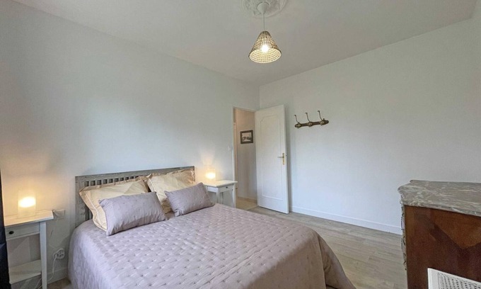 Longny-au-Perche Cottage | Spacious Family Home with Large Garden, Garage & Modern Amenities in Scenic Perche Region