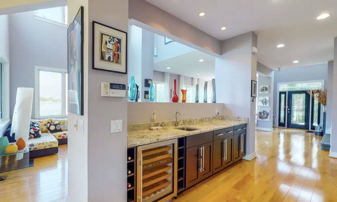 Grasonville House | Spacious, family-friendly home; vast outdoor space on the water w/private dock