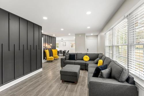 Church Street Apartment | Spacious Family-Friendly Retreat in Atlanta